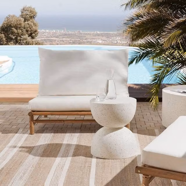 Wyld and Coco Off White Terrazzo Round Outdoor Side Table, W/D/H: 40 x 40 x 46 cm – 1