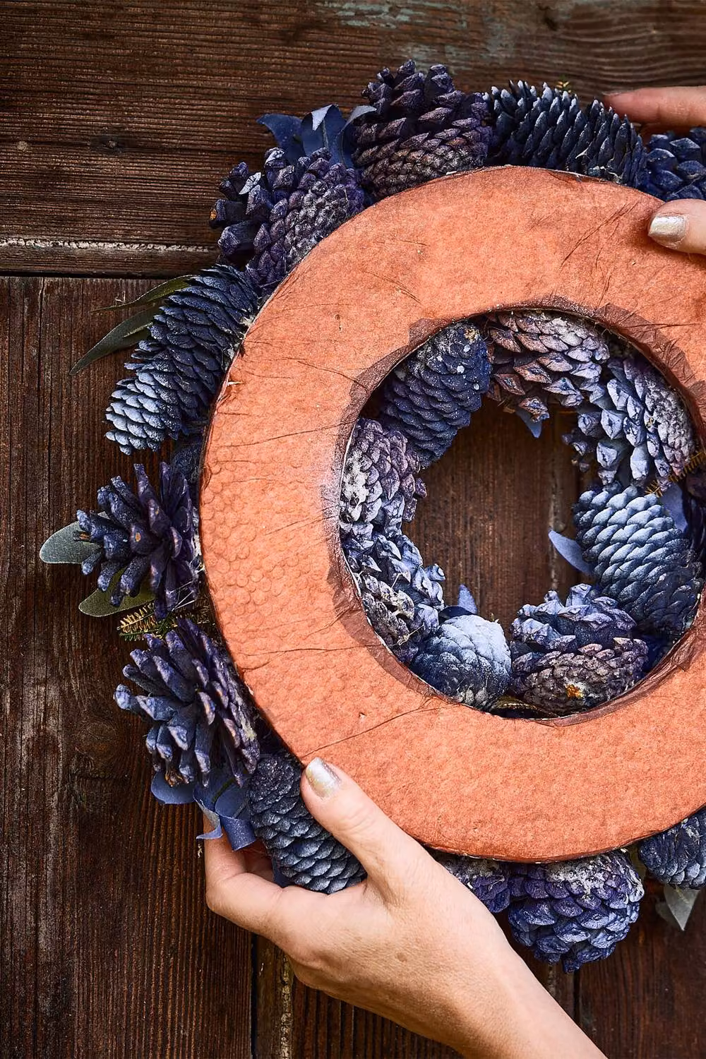 Dibor Moonlight Traditional Wreath in Blue for Christmas, Autumn, Winter or Spring, Diameter: 35 cm – 3
