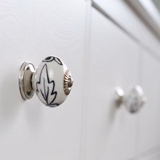 Nicola Spring Polished Ceramic Cabinet Knobs with Floral Design, Black and White, Pack of 12 – 1