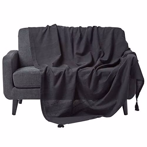 Homescapes Rajput Ribbed Cotton Throw in Black with Fringes