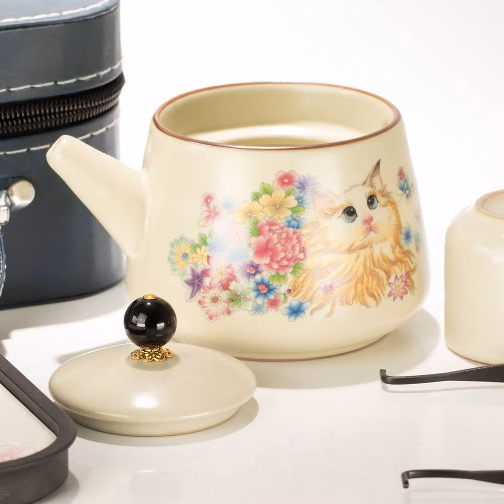 Serenityy Ceramic Travel Teapot Set with Two Cups in Beige Cat Design – 2