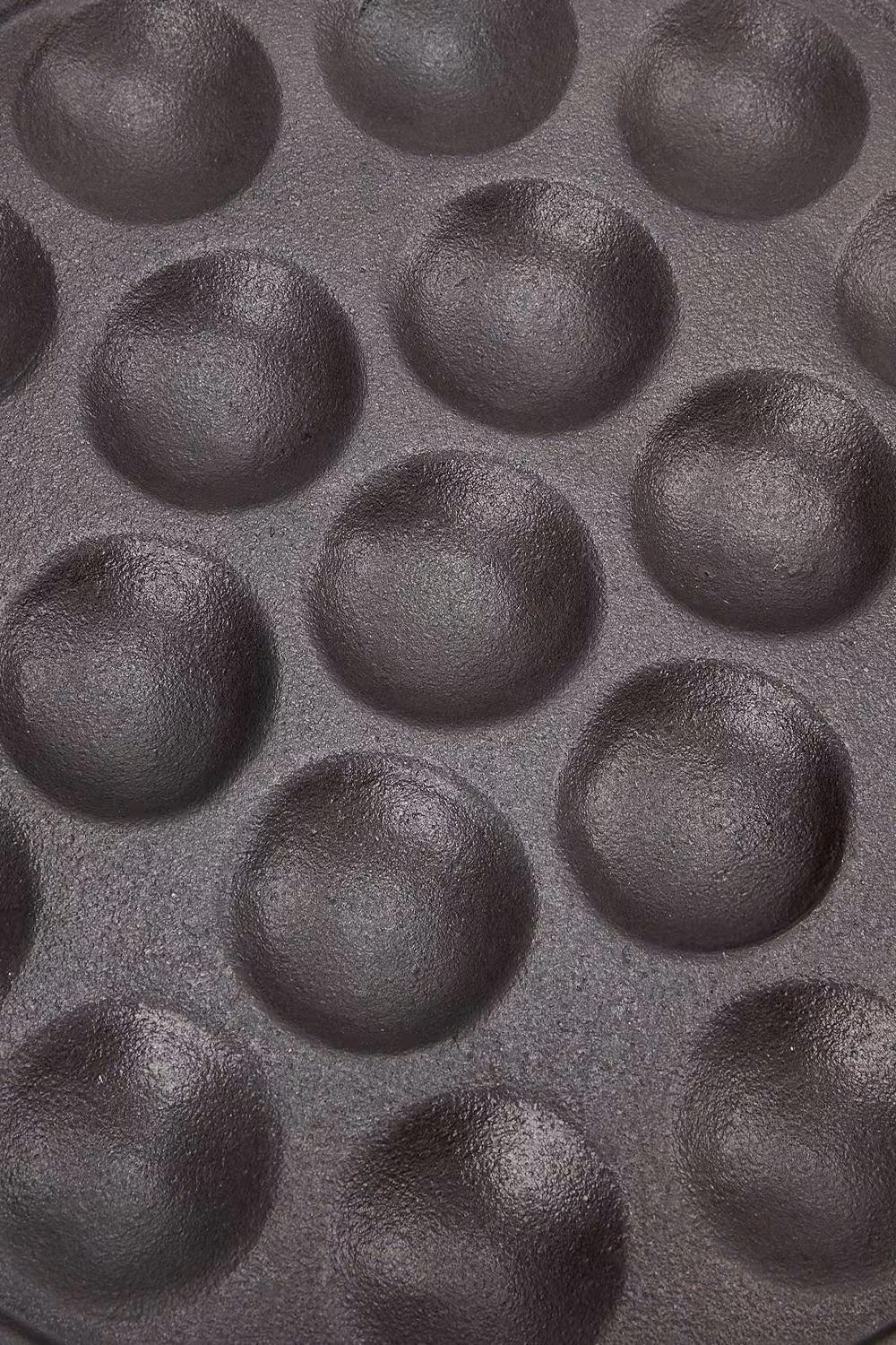 Garden Sanctuary Non-stick 19-hole Cast Iron Aebleskiver Pan in Black – 5