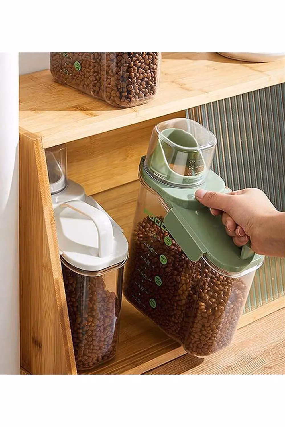 Living and Home 2L Airtight Cereal and Dry Food Storage Container with Measuring Cup in Clear – 3