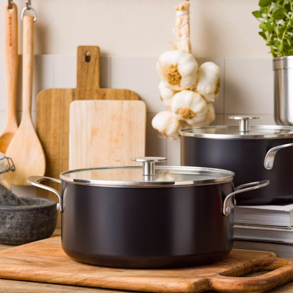 KitchenAid Aluminium Ceramic Non-Stick Casserole Dish with Glass Lid, Black, Diameter: 24 cm – 9