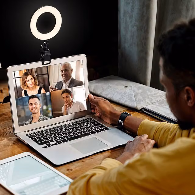 Livingandhome Dimmable Laptop Ring Light with Phone Holder, Black