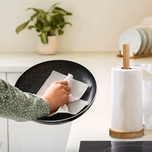 Premier Housewares Rubberwood Kitchen Roll Holder in Gold and Brown – 4