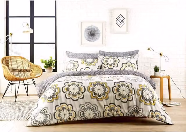 NewEdgeBlinds Floral Duvet Cover in Yellow and Multicolour, 200 x 200 cm