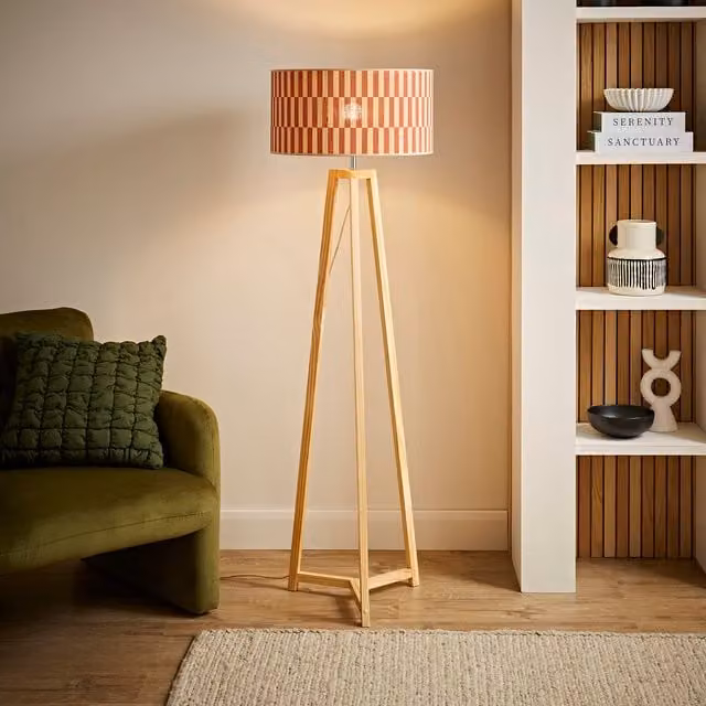 ValueLights Lottie Tripod Floor Lamp with Orange and Multicolour Checkerboard Bamboo Shade