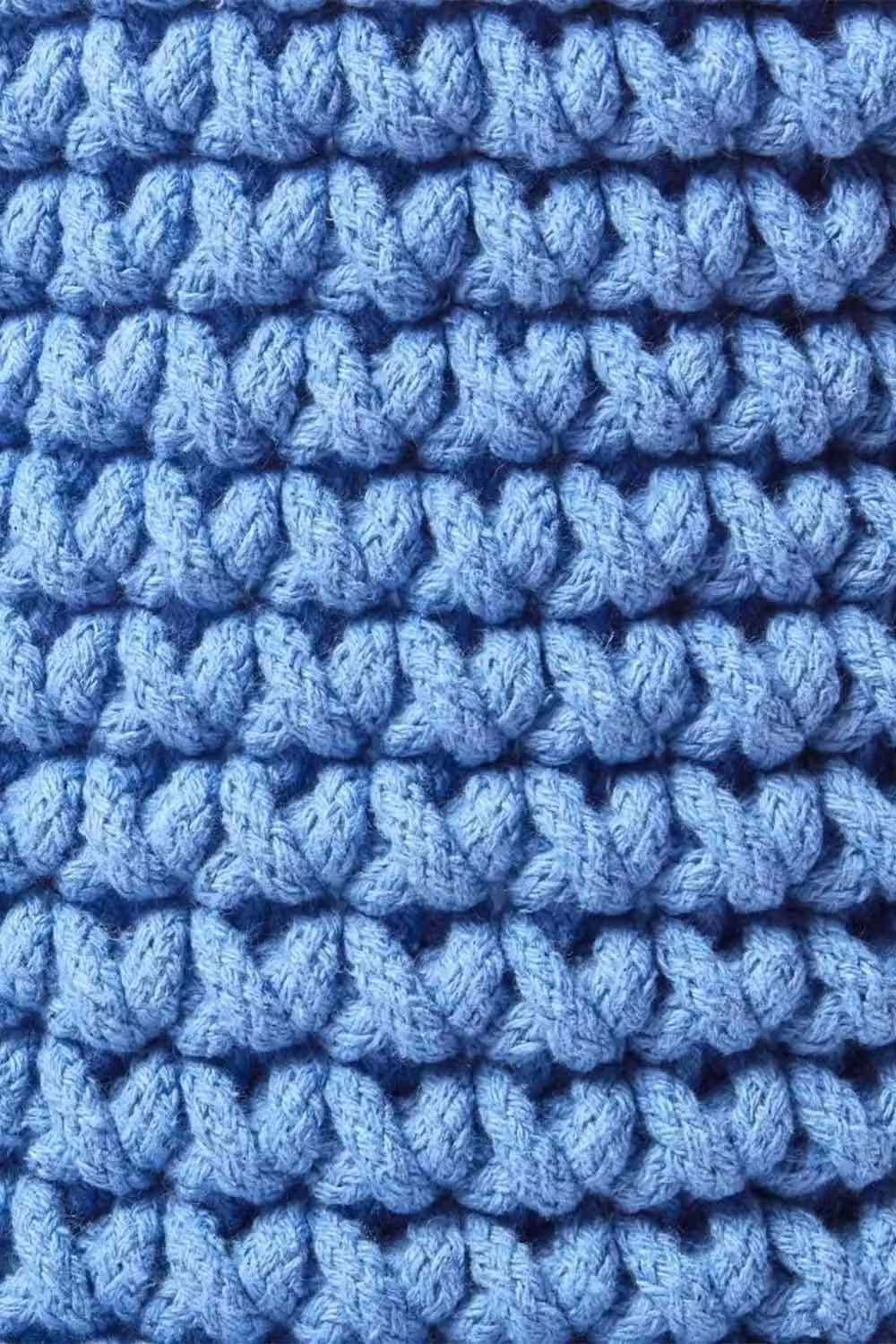 Homescapes Blue Cotton Knitted Round Storage Basket W: 37 cm, H: 21 cm – 2