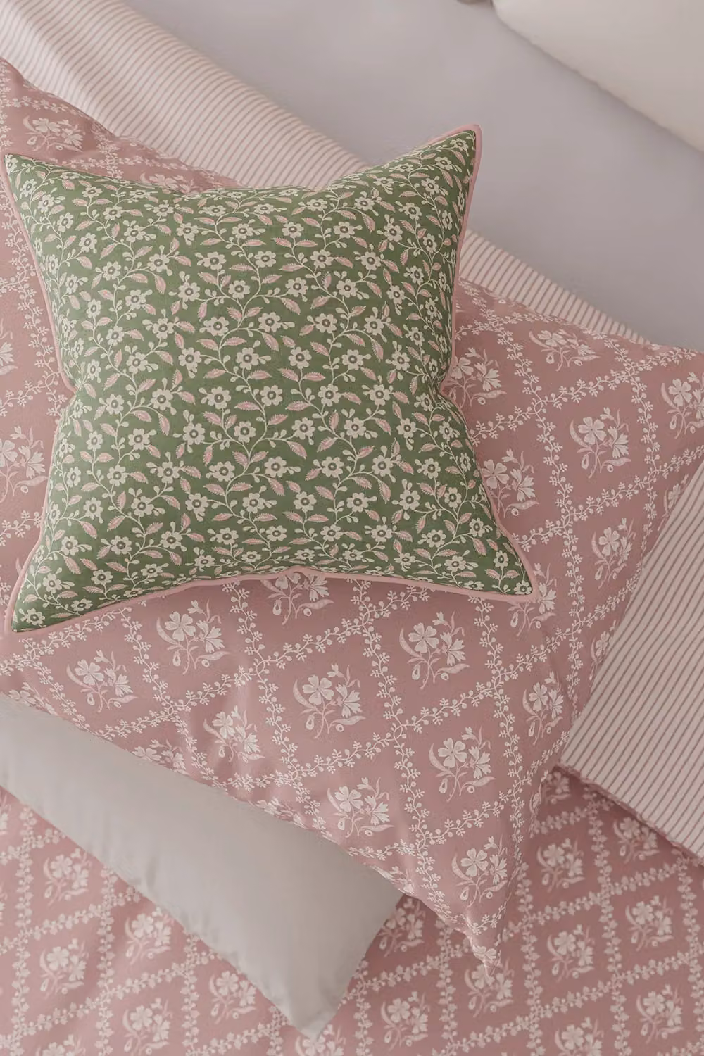 Helena Springfield Meadow Posy Cotton Duvet Cover and Pillowcase Set, Pink, 200 x 200 cm – 3