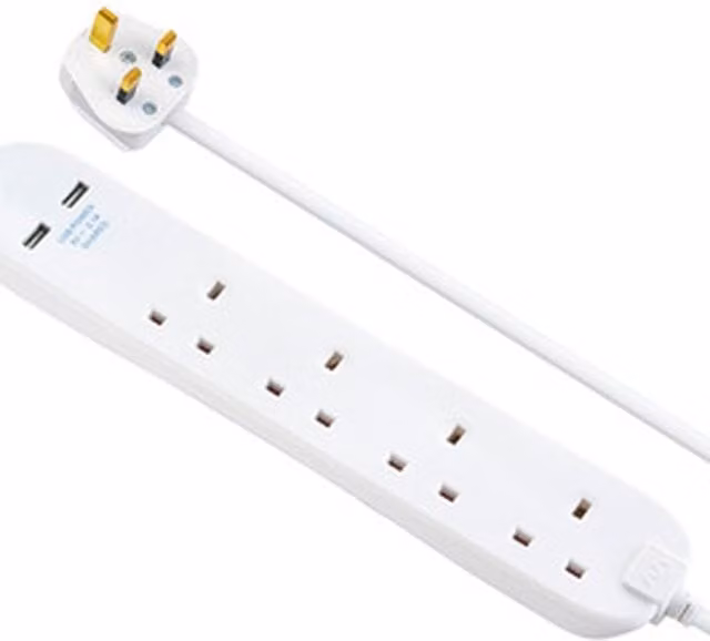 Masterplug 4 Socket Extension Lead with USB, 1m, White