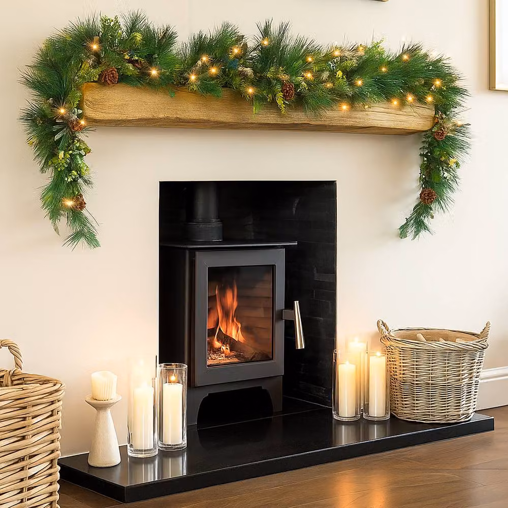 Marco Paul 9ft Pre-Lit Luxury Green Christmas Garland – 3