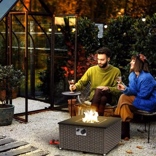 OUTSUNNY 13 kW Grey Rattan Fire Pit Table for your Garden