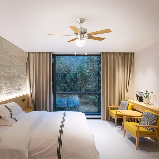 Eglo Cadiz Ceiling Fan with Light, Silver, Diameter: 106.6 cm