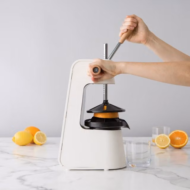 Chef'n FreshForce Tabletop Citrus Press in White