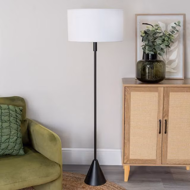 ValueLights Mitch Triangle Floor Lamp with White Fabric Drum Shade