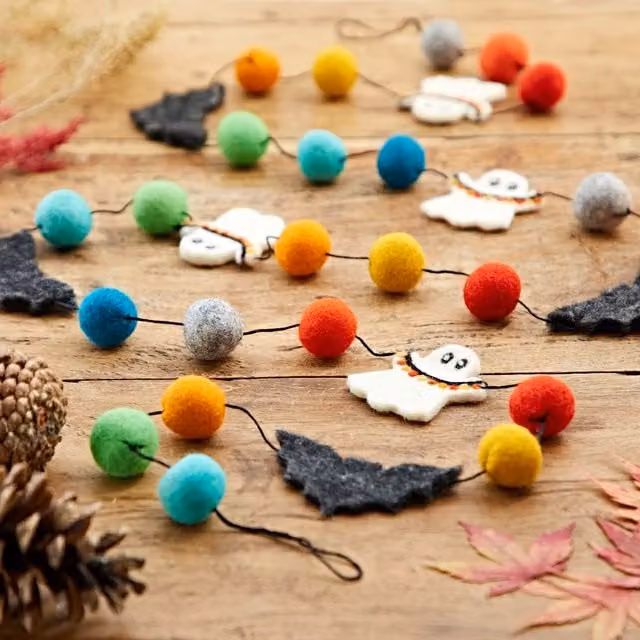 Paper High Multicolour Ghosts and Bats Halloween Garland with Pompoms
