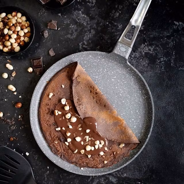 MasterClass Non-Stick Cast Aluminium 28cm Crepe Pan for Induction Hobs, Grey – 1