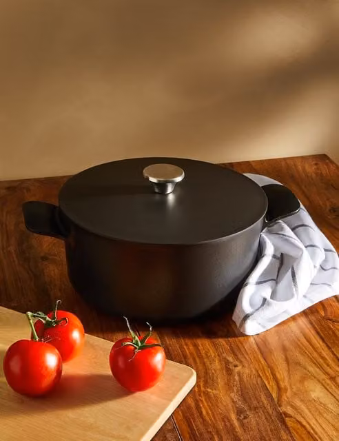 M&S Cast Aluminium 5L Casserole Dish in Anthracite and Black