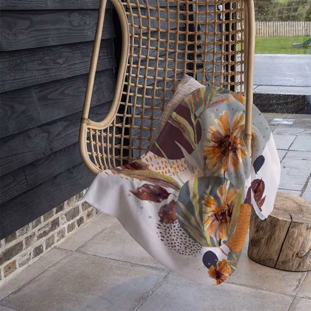 Benjamin Tate Design Orange Geometric Fleece Blanket in Sand and Multicolour, W/H: 120 x 150 cm