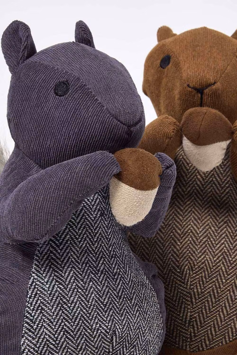Homescapes Luxury Fabric Squirrel Doorstop Set of 2 in Grey and Brown, H: 32 cm, W: 15 cm, D: 15 cm – 2