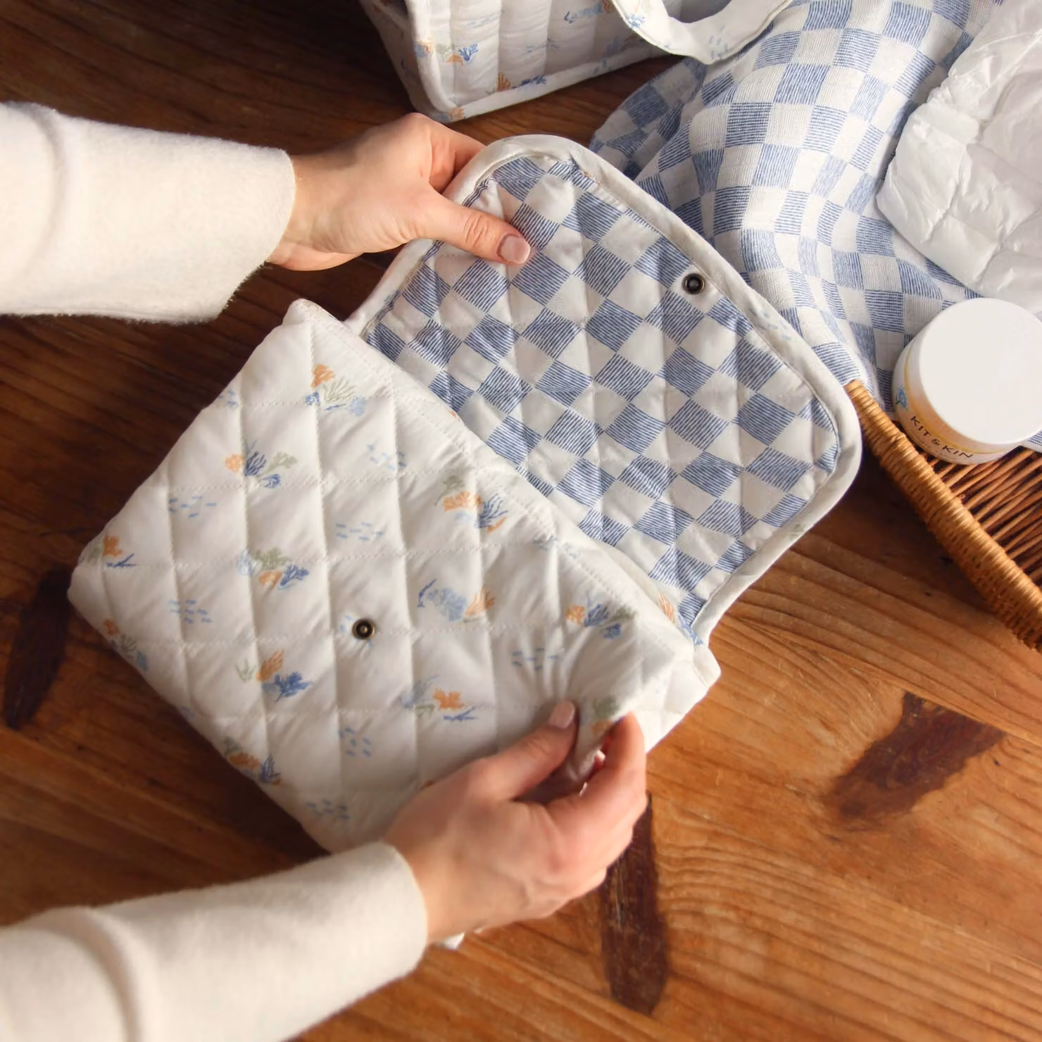 Avery Row Coastline Foldable Travel Baby Changing Mat in Cotton – 3