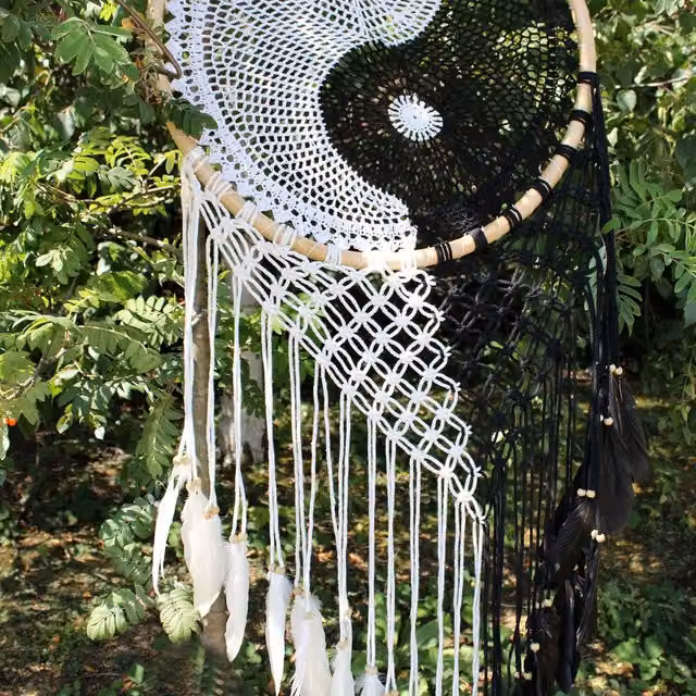KDMK Bali Dream Catchers Extra Large Ying Yang Hanging Textile Decor in White and Black