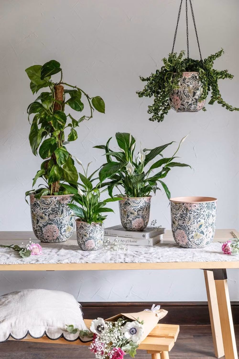 Ivyline Maisie Vintage Pattern Metal Hanging Plant Pot, Pink, H18.5 x D19 cm – 3