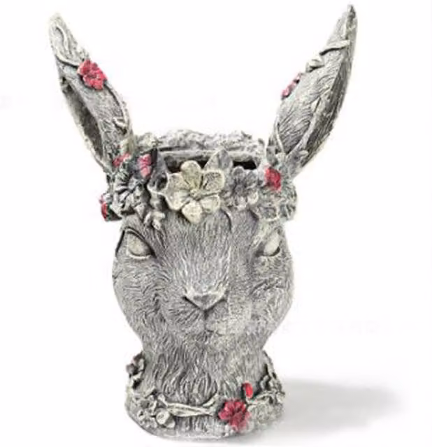 Livingandhome Grey Resin Animal Sculpture
