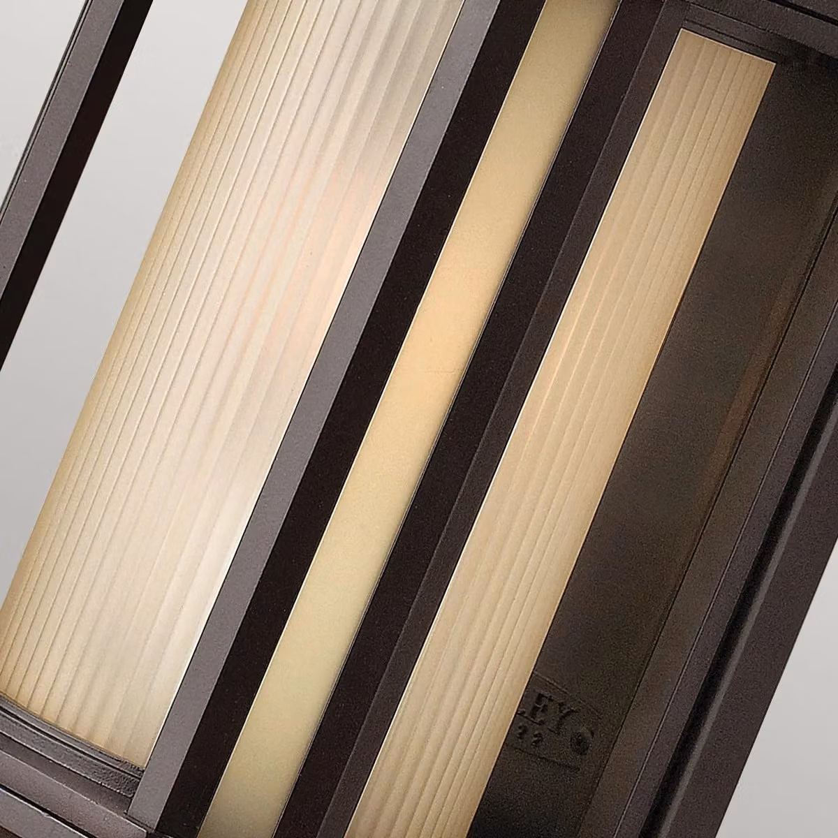 Hinkley Castelle Small Outdoor Wall Lantern in Bronze, IP44 Rated – 3