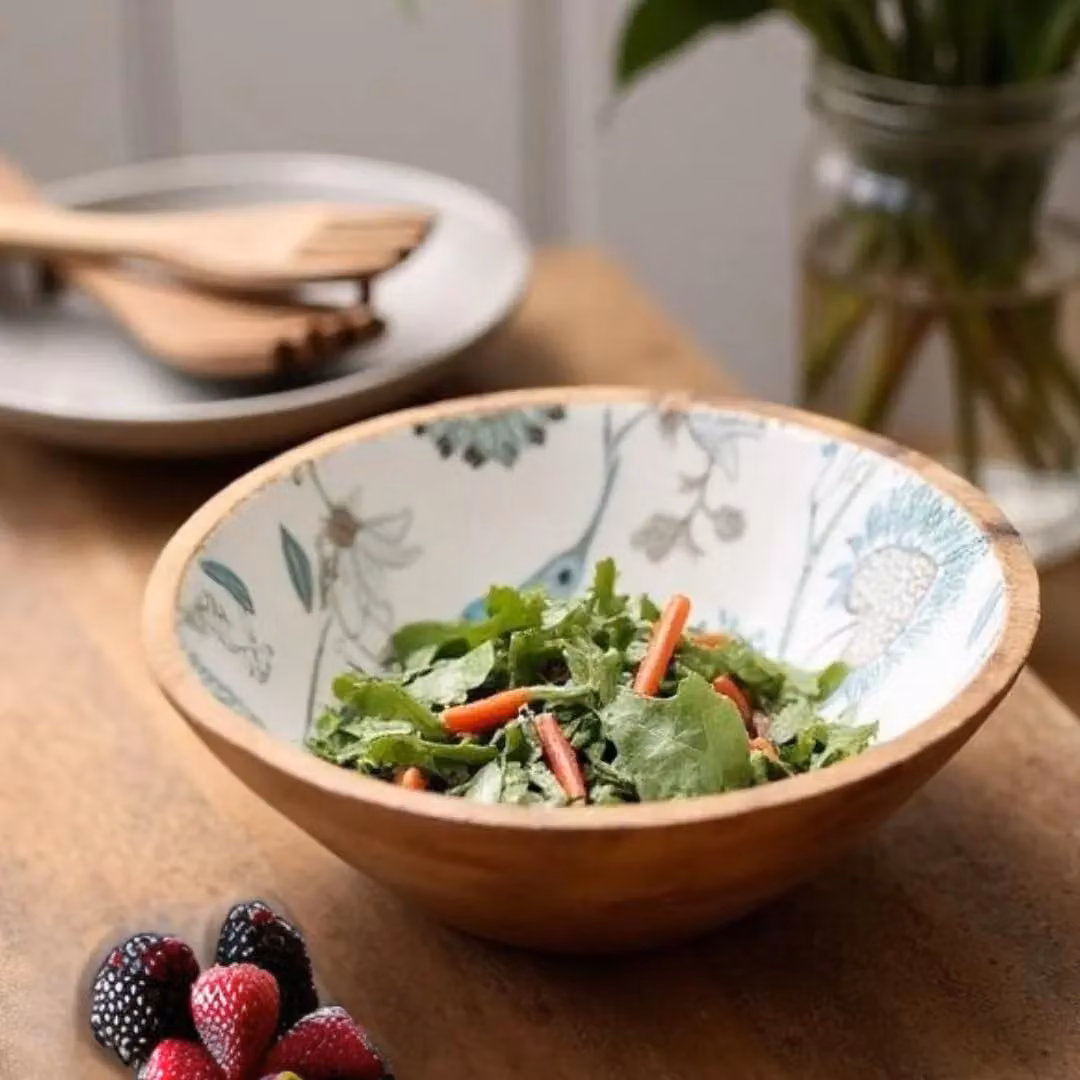 Hartsmede Hummingbird Medium Wooden Serving Bowl with Spoons in Natural Brown and Sand – 4
