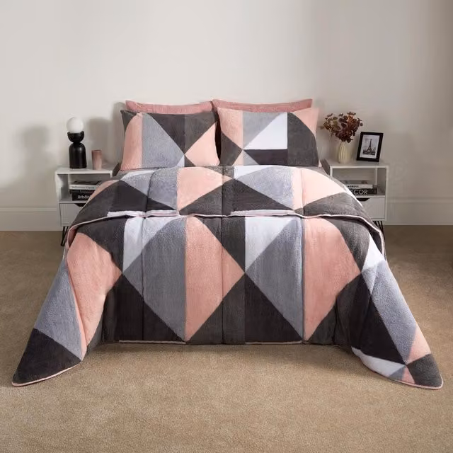 OHS Teddy Geo Coverless 10.5 Tog Duvet Set in Pink, Double