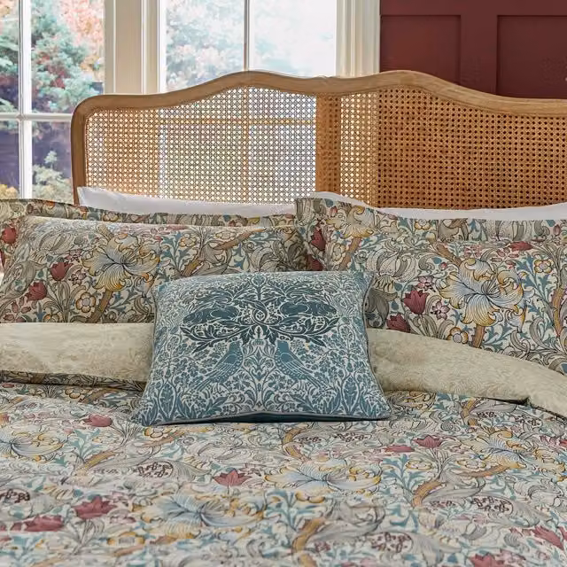 Morris & Co. Golden Lily Kingsize Cotton Percale Duvet Cover Set, Blue and Multicolour, W: 180 cm x L: 200 cm – 1