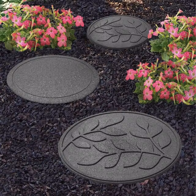 Garden Gear Reversible Eco-Friendly Rubber Stepping Stone Leaves in Grey