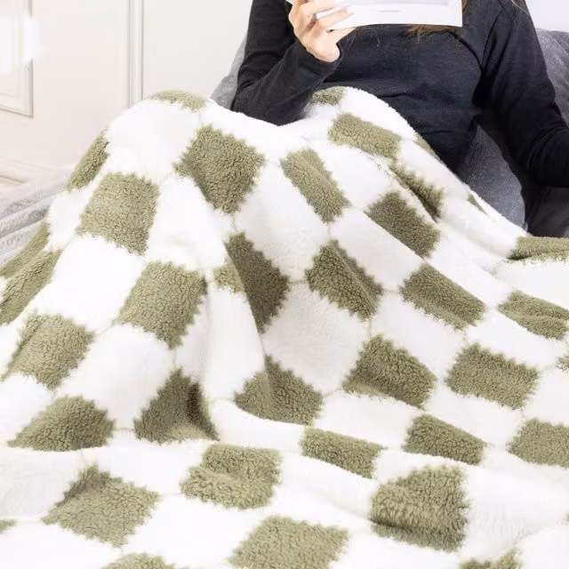Livingandhome Reversible Checked Throw Blanket in Green, White and Pink, W: 200 cm, D: 120 cm