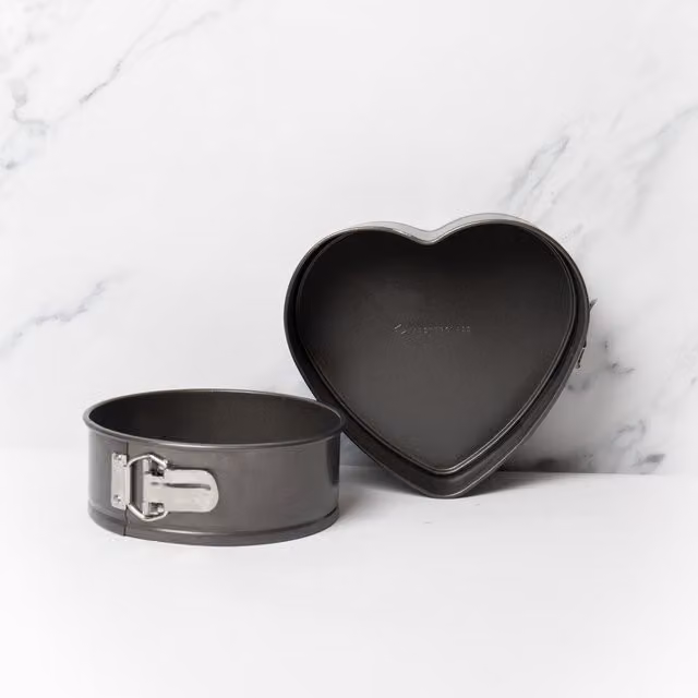 Masterclass 2-Piece Non-Stick Grey Springform Loose Base Cake Tins