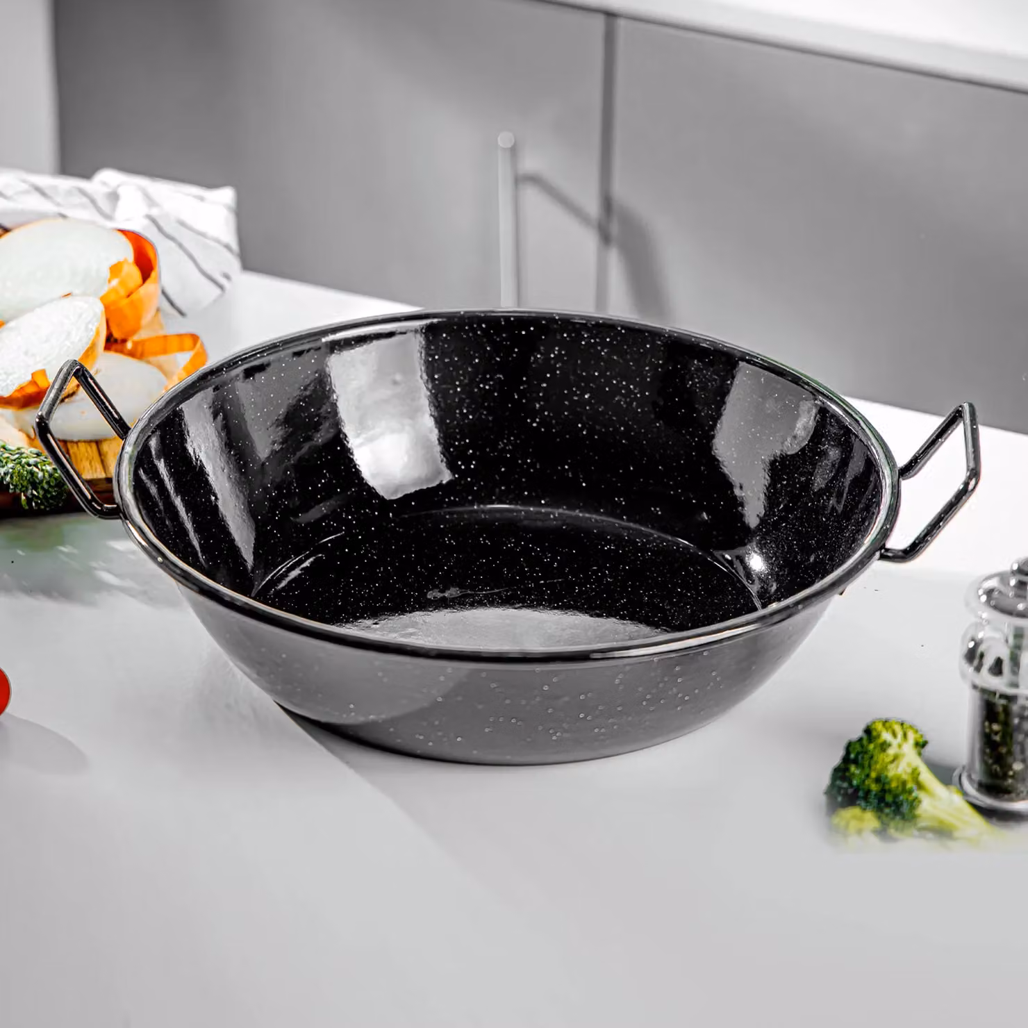 Royalford Black Enamel Wok Pan, 32 cm, Induction Safe and Oven Safe – 2
