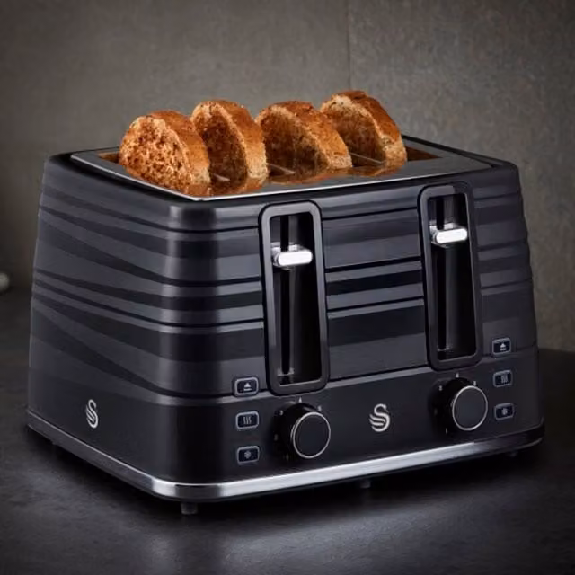 Swan Symphony 4 Slice Toaster in Black