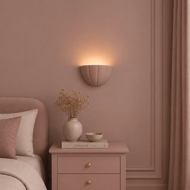 ValueLights Leonardo Scallop Ceramic Flush Wall Light in Pink