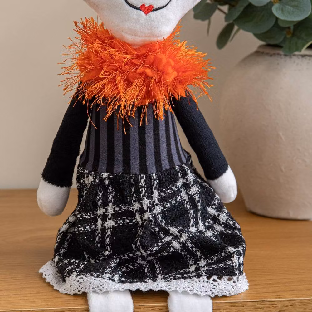 Samuel Alexander Mrs Bones Seated Halloween Tabletop Decoration with Dangly Legs, Multicolour, Height: 55 cm – 3