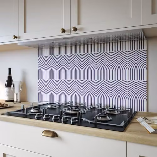 Bushboard Arches Midnight Kitchen Hob Splashback Panel, Black and Purple Glossy Aluminium Wall Protector, W: 900 mm, H: 800 mm