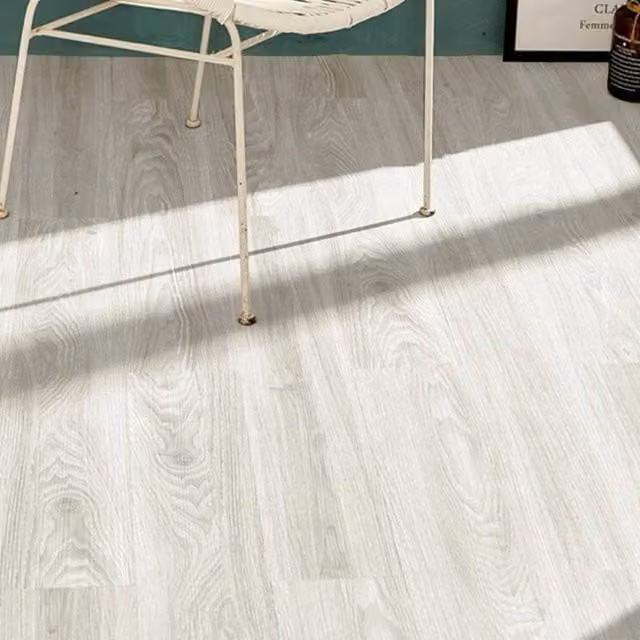 Ventryn Self-Adhesive Wood Effect Vinyl Floor Tiles in White – 1