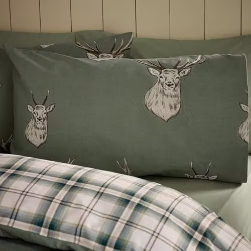 Catherine Lansfield Stag Check Reversible Duvet Cover and Pillowcase Set, Green, Duvet Cover: 200 x 200 cm, Pillowcases: 50 x 75 cm – 2