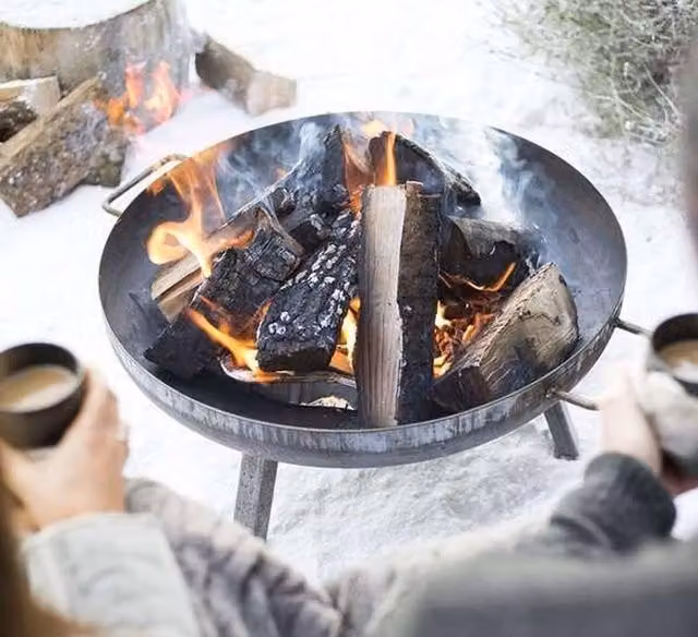 Primrose Small Pittsburgh Steel Fire Pit in True Black, Diameter: 60 cm