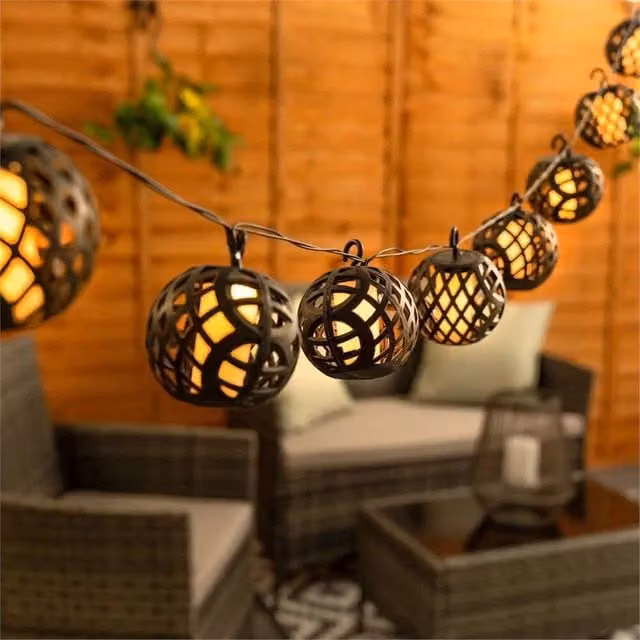 Nordara Solar LED Garden Fairy Lights with Black Metal Lanterns and Warm White Light – 1