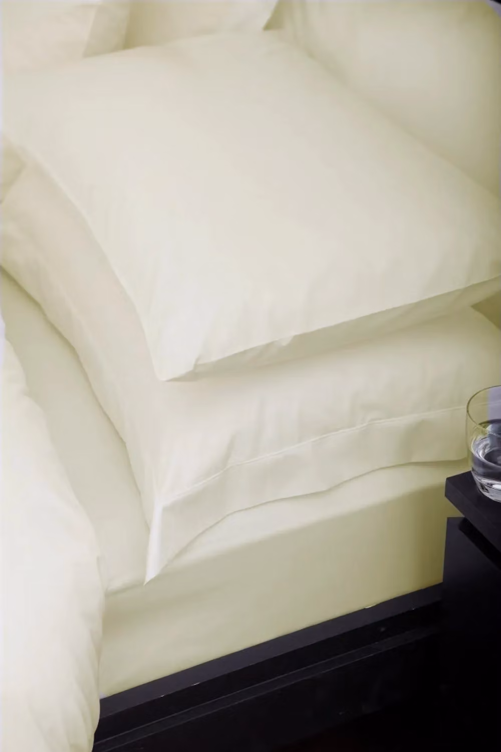 Martex Sestina 100% Cotton Percale Housewife Pillowcase Pair in White or Beige, W/D/H: 68 x 68 x 68 cm – 2