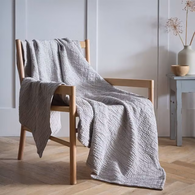 Portfolio Home Aalborg 100% Cotton Textured Throw Blanket in Grey, W: 150 cm x D: 200 cm