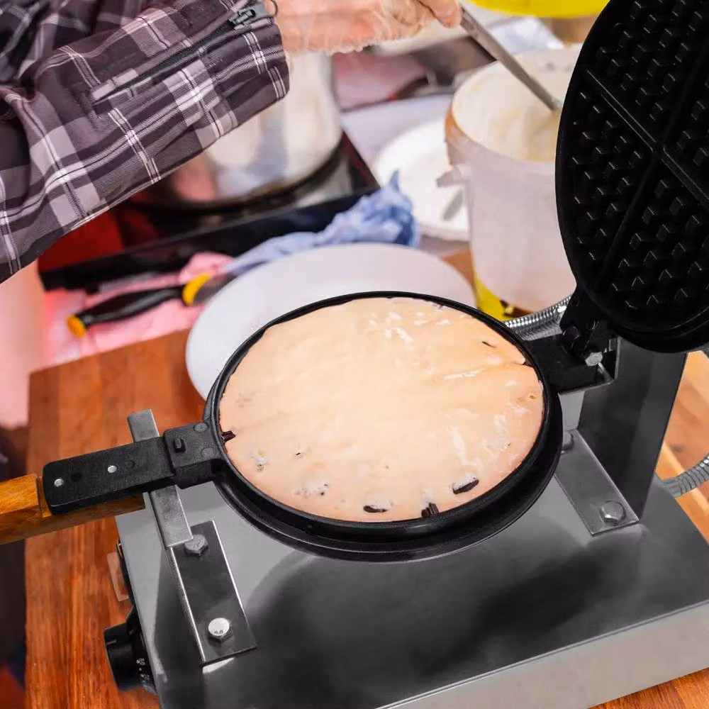KuKoo Single Round Waffle Maker in Silver with Timer and Stainless Steel Finish – 3