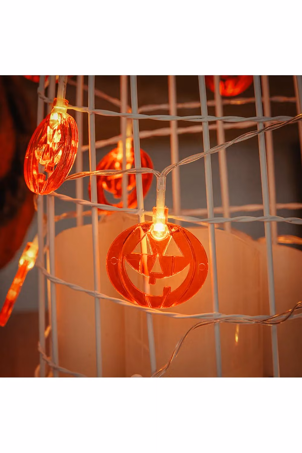 Living and Home Orange Halloween LED String Lights with 20 Smiling Pumpkins, Warm White, 3m – 3