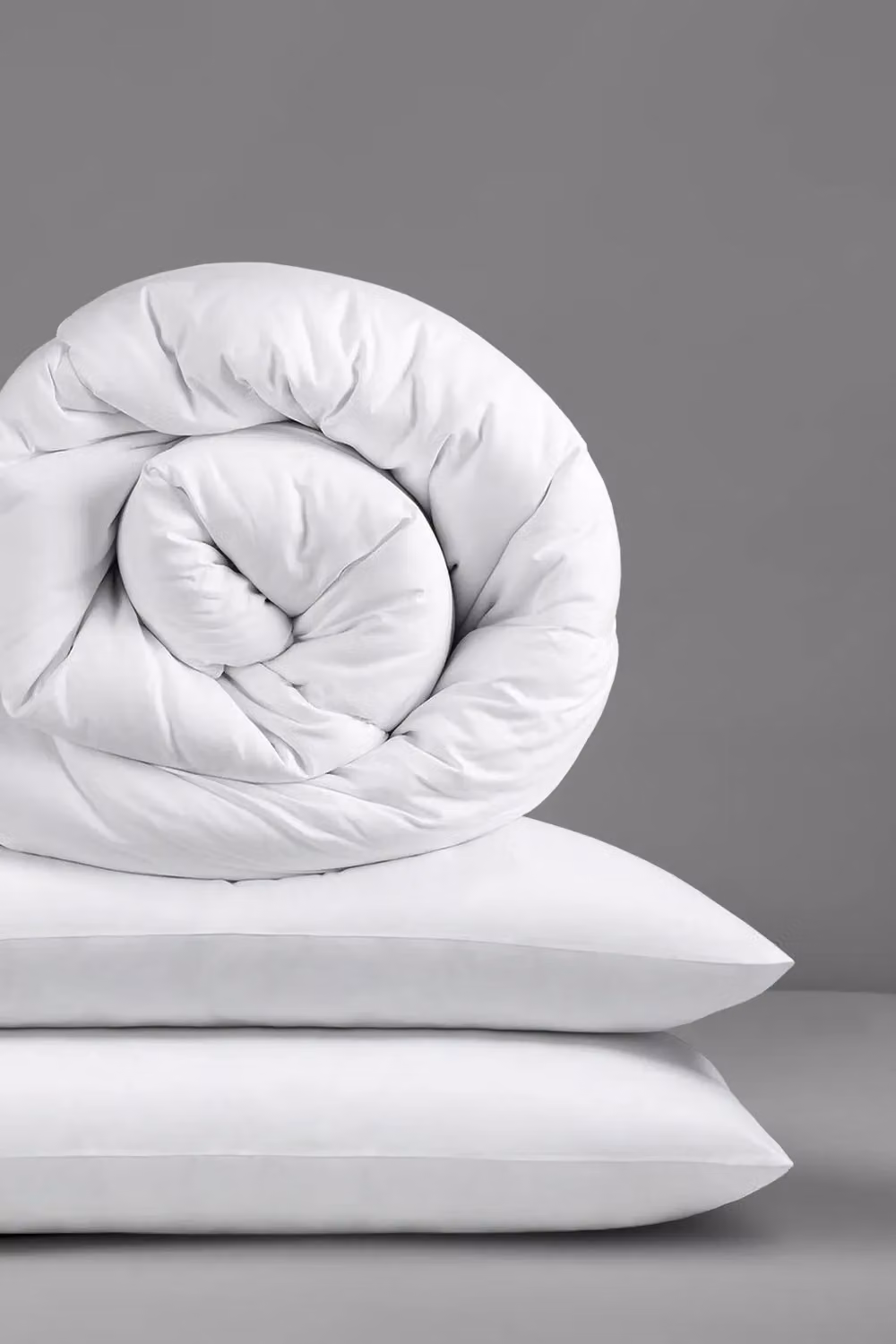 Slumberdown Anti Allergy Summer Duvet and 2 Pillows Set, 4.5 Tog, White, W: 225 cm x D: 220 cm – 4
